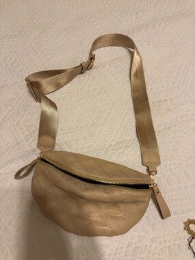 Urban Expressions Quilted Tan Shoulder Bag with Gold Hardware